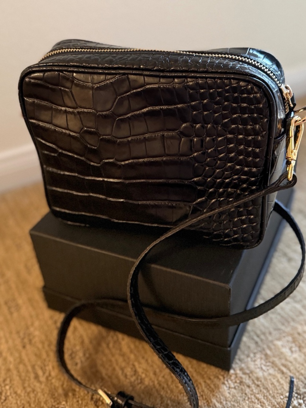 Quince Gemma crossbody black croco crossbody made in Italy new never used